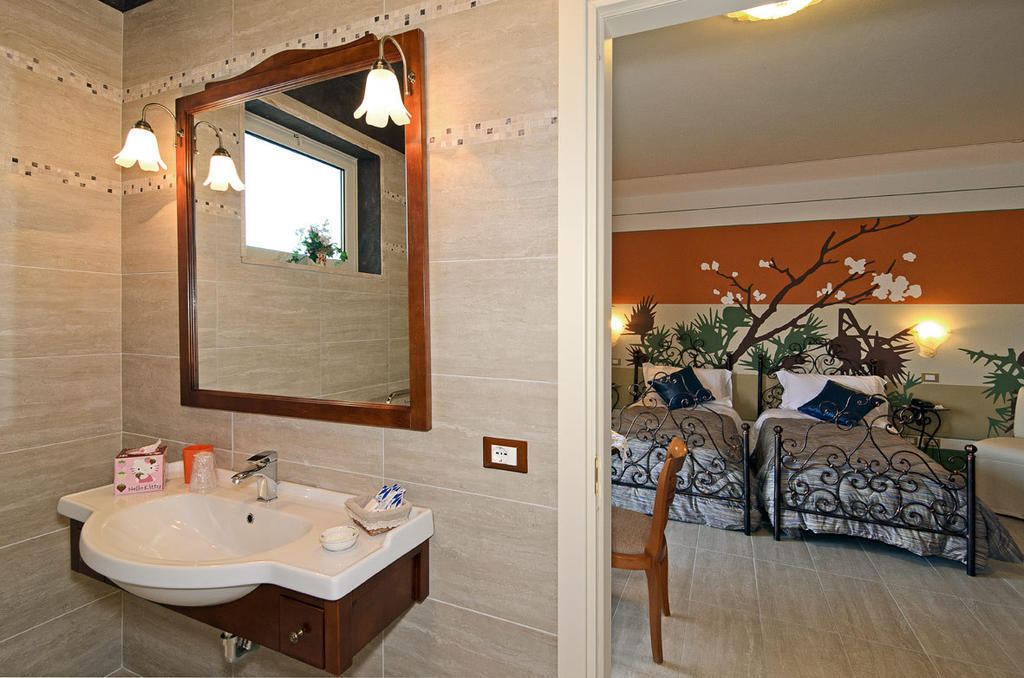 La Chandelle Massarosa Habitación foto